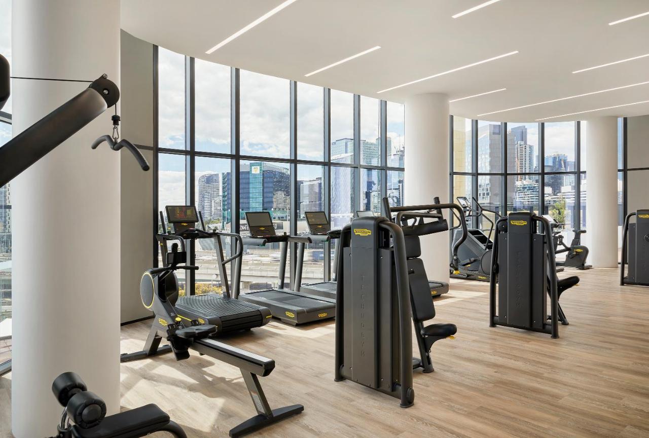 Aparthotel Oakwood Premier Melbourne Exteriér fotografie The gym at The Collective Old Oak